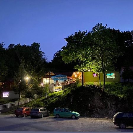 Apartmani Sastavci Tjentiste Bagian luar foto