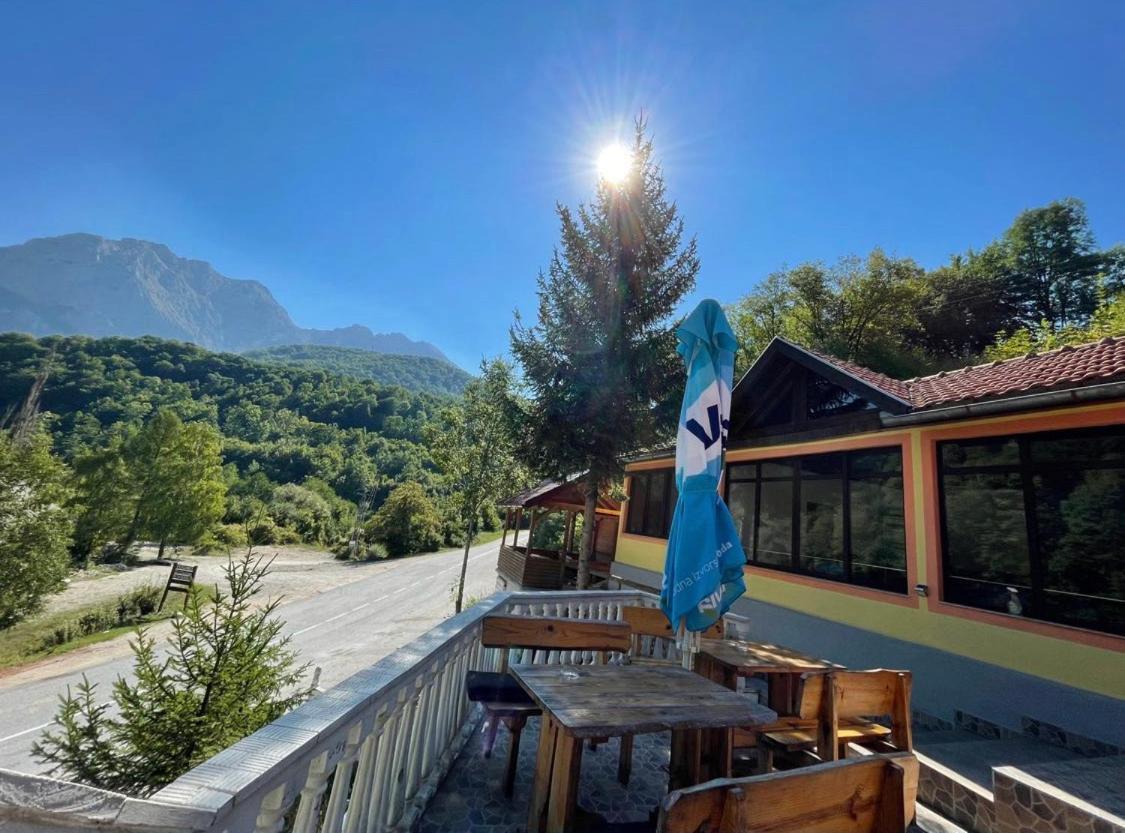 Apartmani Sastavci Tjentiste Bagian luar foto